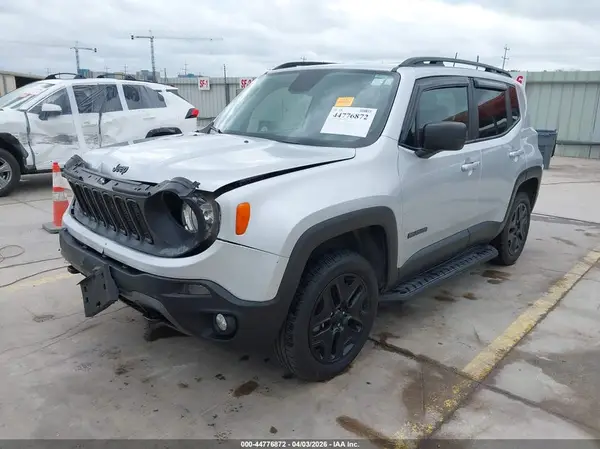 ZACCJBAB1JPH38875 2018 JEEP RENEGADE - Image 2