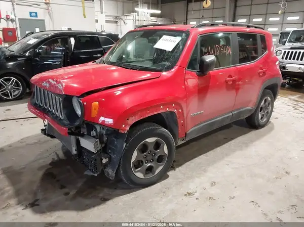 ZACCJBAB1JPH71813 2018 JEEP RENEGADE - Image 2