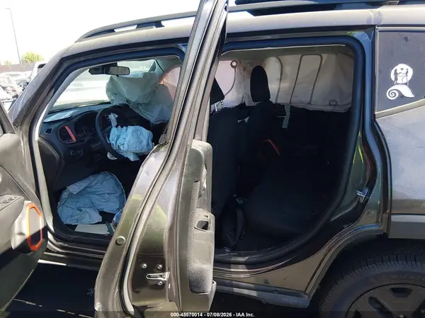 ZACCJBAB1JPH82231 2018 JEEP RENEGADE - Image 8