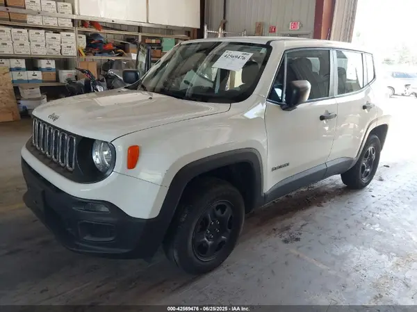 ZACCJBAB1JPJ05872 2018 JEEP RENEGADE - Image 2