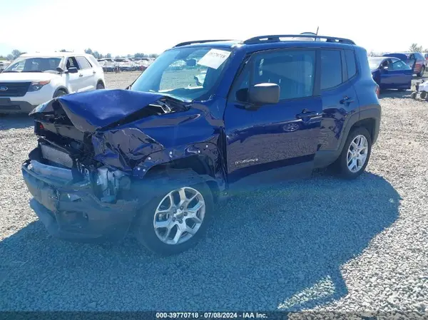 ZACCJBAB1JPJ27984 2018 JEEP RENEGADE - Image 2