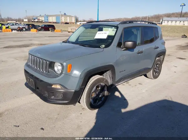 ZACCJBAB2HPF84574 2017 JEEP RENEGADE - Image 2