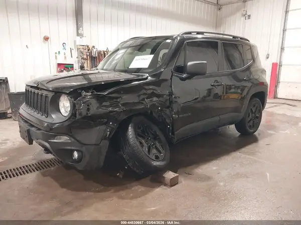 ZACCJBAB2JPH59380 2018 JEEP RENEGADE - Image 2