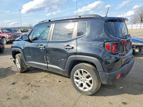 ZACCJBAB2JPJ15827 2018 JEEP RENEGADE - Image 2