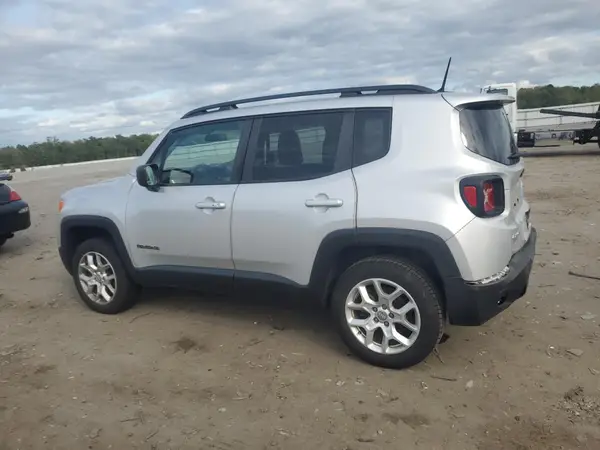 ZACCJBAB2JPJ28738 2018 JEEP RENEGADE - Image 2