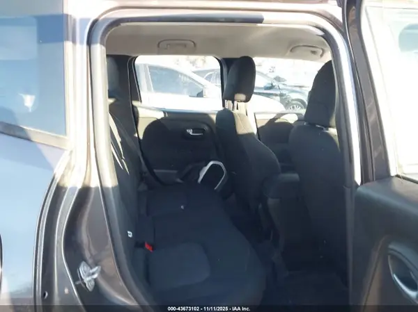 ZACCJBAB2JPJ36029 2018 JEEP RENEGADE - Image 8