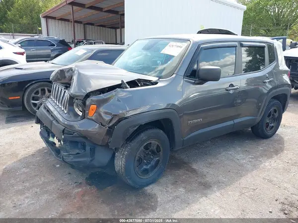 ZACCJBAB2JPJ36127 2018 JEEP RENEGADE - Image 2