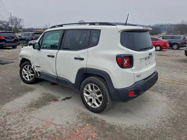 ZACCJBAB2JPJ41313 2018 JEEP RENEGADE - Image 2