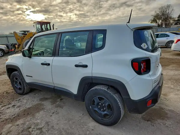 ZACCJBAB2JPJ48178 2018 JEEP RENEGADE - Image 2