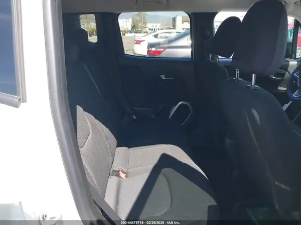 ZACCJBAB2JPJ49945 2018 JEEP RENEGADE - Image 8