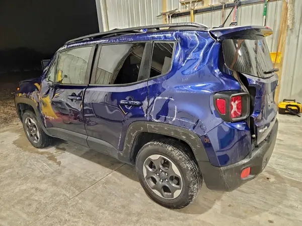 ZACCJBAB3HPE51743 2017 JEEP RENEGADE - Image 2