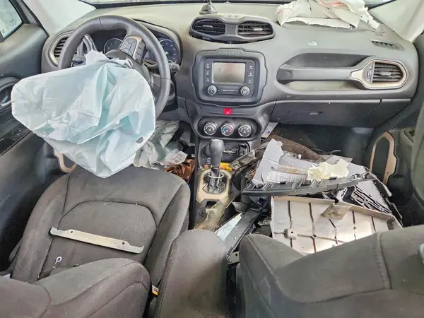 ZACCJBAB3HPE90400 2017 JEEP RENEGADE - Image 8