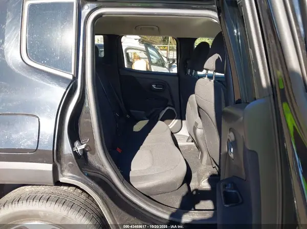 ZACCJBAB3HPF27543 2017 JEEP RENEGADE - Image 8