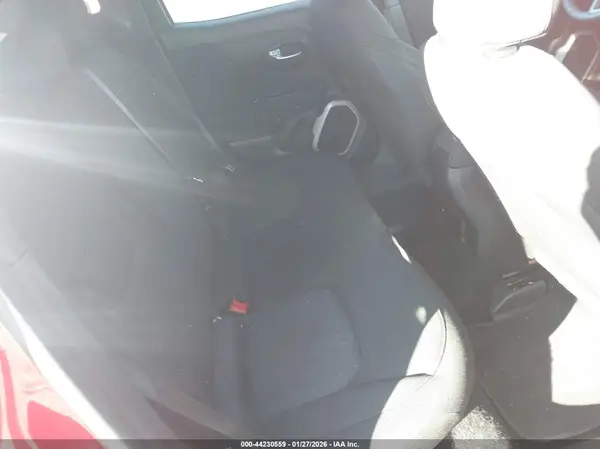 ZACCJBAB3HPF32399 2017 JEEP RENEGADE - Image 8