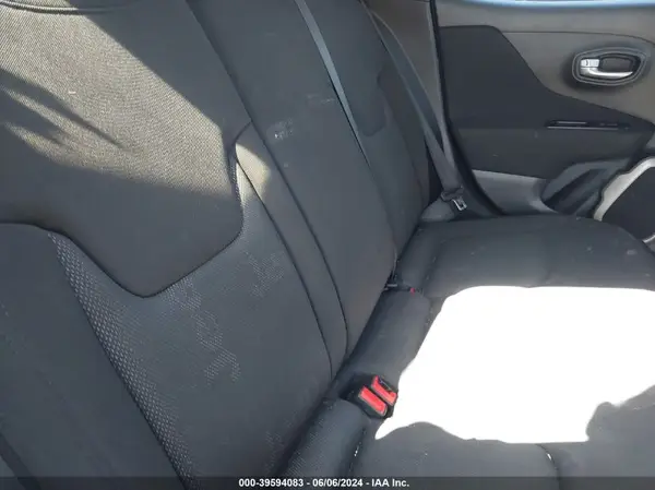 ZACCJBAB3HPF99343 2017 JEEP RENEGADE - Image 8