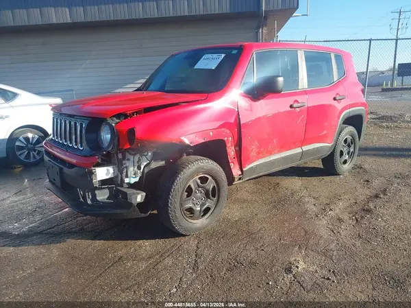 ZACCJBAB3JPH00421 2018 JEEP RENEGADE - Image 2