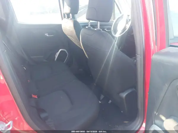 ZACCJBAB3JPH00421 2018 JEEP RENEGADE - Image 8