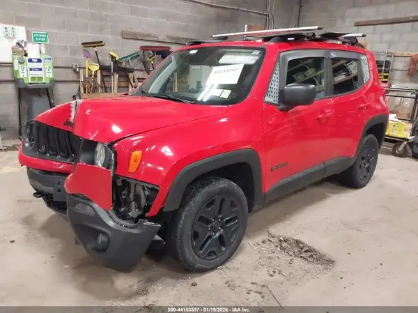 ZACCJBAB3JPH26291 2018 JEEP RENEGADE - Image 2