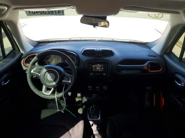 ZACCJBAB3JPH26663 2018 JEEP RENEGADE - Image 8
