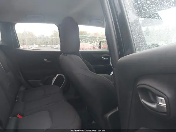 ZACCJBAB3JPH31331 2018 JEEP RENEGADE - Image 8