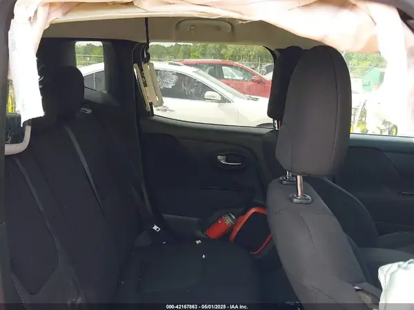 ZACCJBAB3JPH53653 2018 JEEP RENEGADE - Image 8