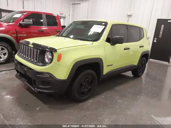 ZACCJBAB3JPH57492 2018 JEEP RENEGADE - Image 2