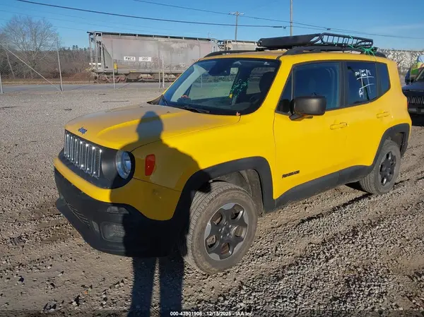 ZACCJBAB3JPH76351 2018 JEEP RENEGADE - Image 2