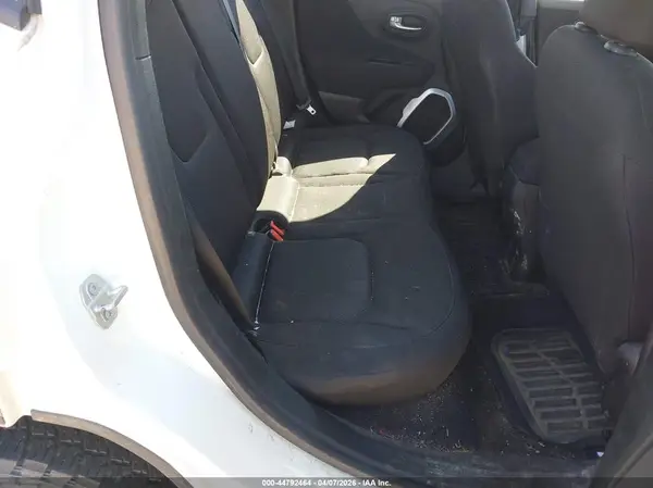 ZACCJBAB3JPH94266 2018 JEEP RENEGADE - Image 8