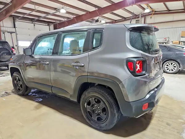 ZACCJBAB3JPJ41398 2018 JEEP RENEGADE - Image 2