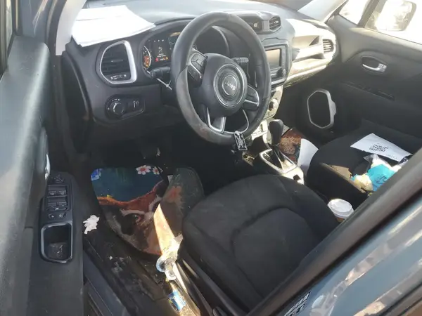 ZACCJBAB3JPJ51803 2018 JEEP RENEGADE - Image 8