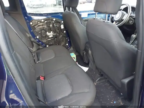 ZACCJBAB4HPE67465 2017 JEEP RENEGADE - Image 8