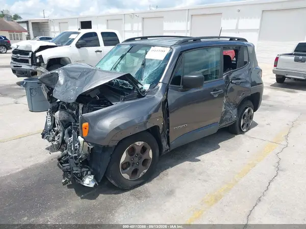 ZACCJBAB4HPE93743 2017 JEEP RENEGADE - Image 2