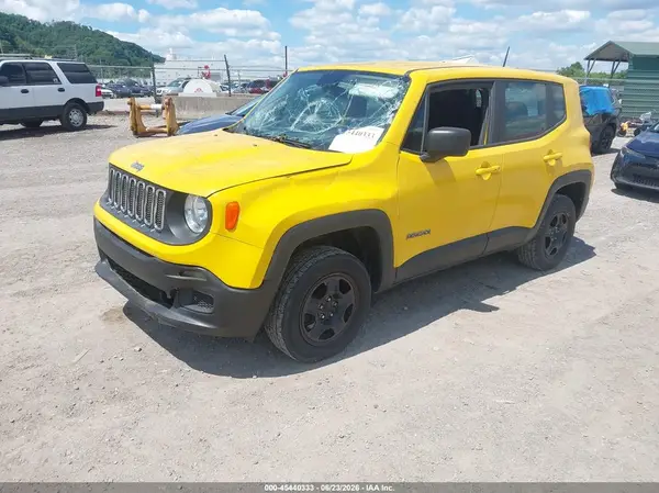 ZACCJBAB4HPF89064 2017 JEEP RENEGADE - Image 2