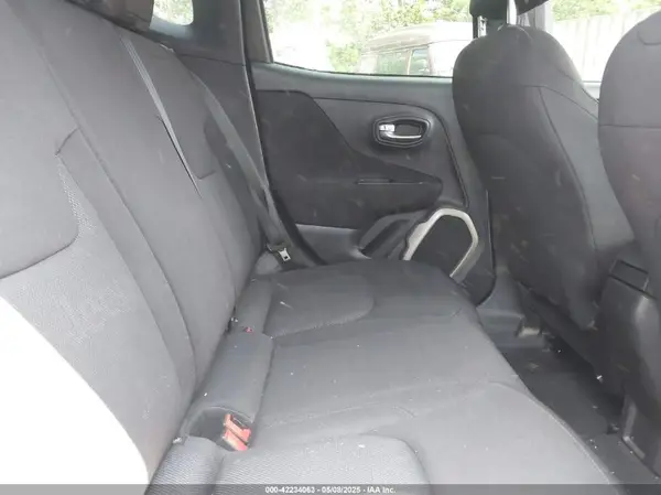 ZACCJBAB4HPG09720 2017 JEEP RENEGADE - Image 8