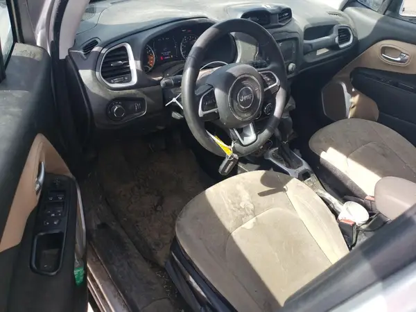 ZACCJBAB4HPG34990 2017 JEEP RENEGADE - Image 8