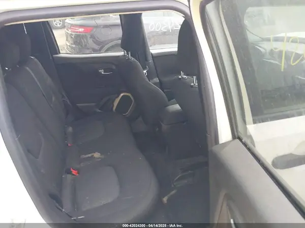 ZACCJBAB4HPG47710 2017 JEEP RENEGADE - Image 8