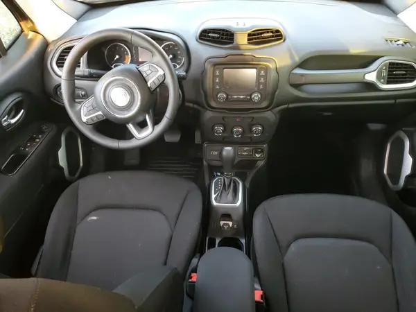 ZACCJBAB4JPH33556 2018 JEEP RENEGADE - Image 8