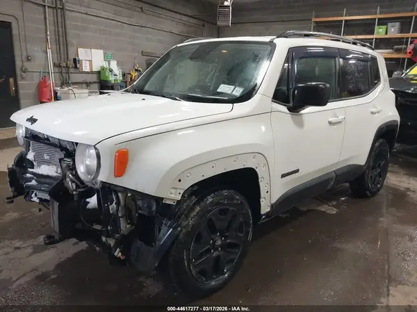 ZACCJBAB4JPH38160 2018 JEEP RENEGADE - Image 2