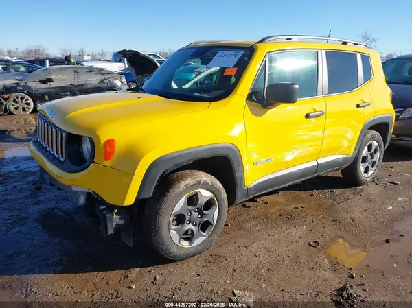 ZACCJBAB4JPH44685 2018 JEEP RENEGADE - Image 2