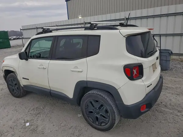 ZACCJBAB4JPH45142 2018 JEEP RENEGADE - Image 2