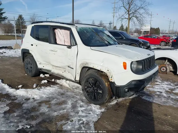 ZACCJBAB4JPH67433 2018 JEEP RENEGADE - Image 1