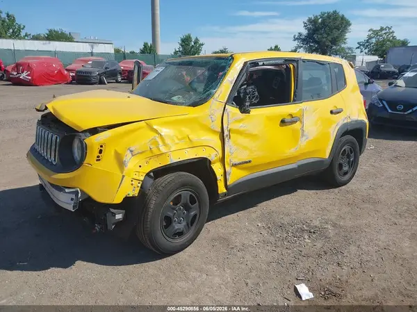 ZACCJBAB4JPH71658 2018 JEEP RENEGADE - Image 2