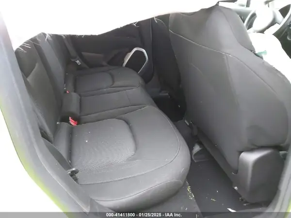 ZACCJBAB4JPH71904 2018 JEEP RENEGADE - Image 8