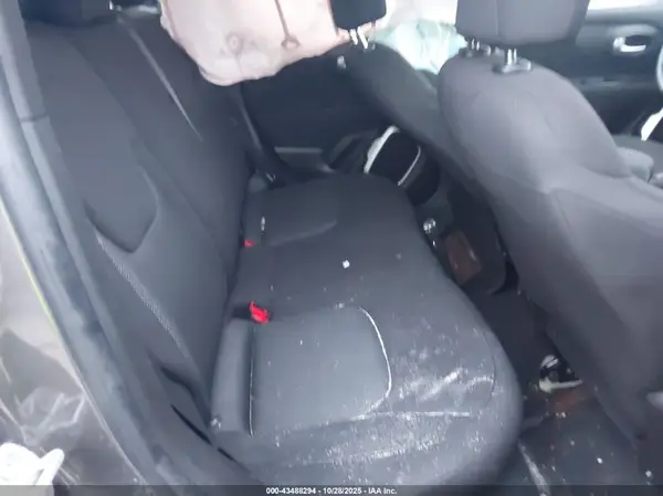 ZACCJBAB4JPH74608 2018 JEEP RENEGADE - Image 8