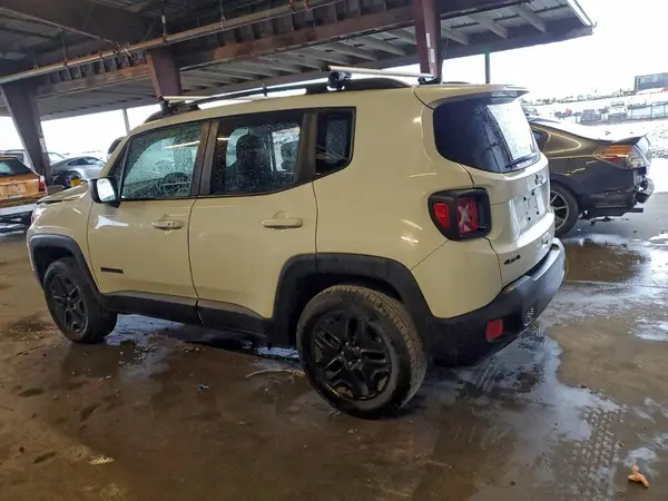 ZACCJBAB4JPH76407 2018 JEEP RENEGADE - Image 2