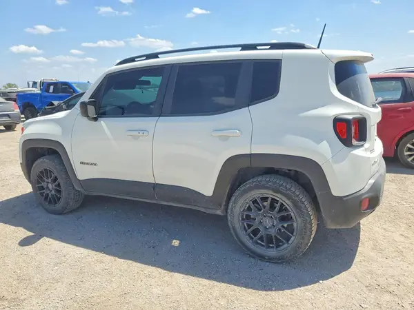 ZACCJBAB4JPH81798 2018 JEEP RENEGADE - Image 2