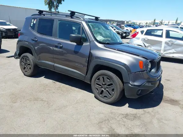 ZACCJBAB4JPH82580 2018 JEEP RENEGADE - Image 1