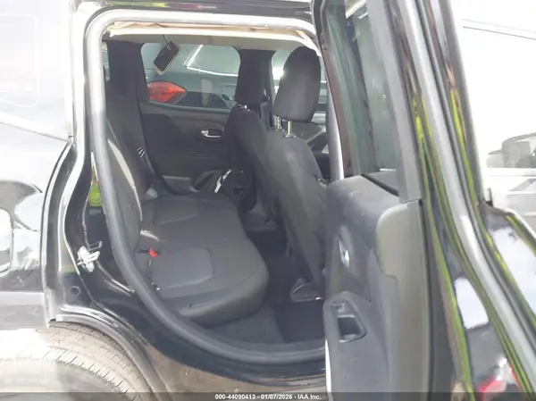 ZACCJBAB4JPH85494 2018 JEEP RENEGADE - Image 8