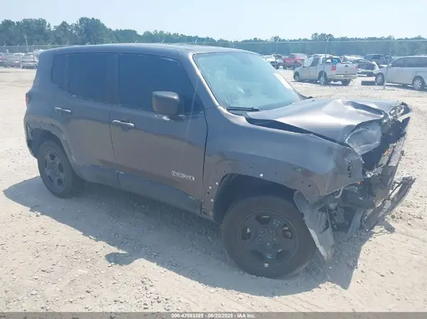 ZACCJBAB4JPJ01055 2018 JEEP RENEGADE - Image 1