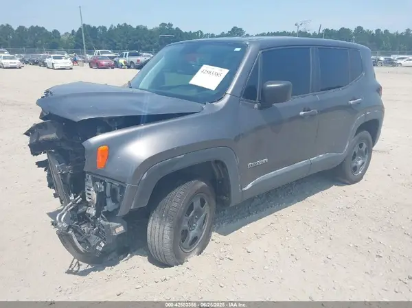ZACCJBAB4JPJ01055 2018 JEEP RENEGADE - Image 2